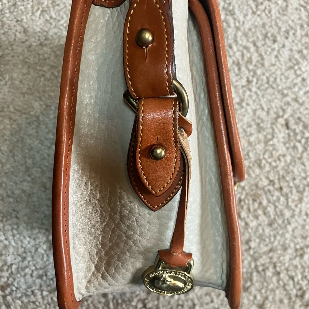 Dooney & Bourke Ivory Leather Crossbody Vintage Bag - Picture 4 of 14